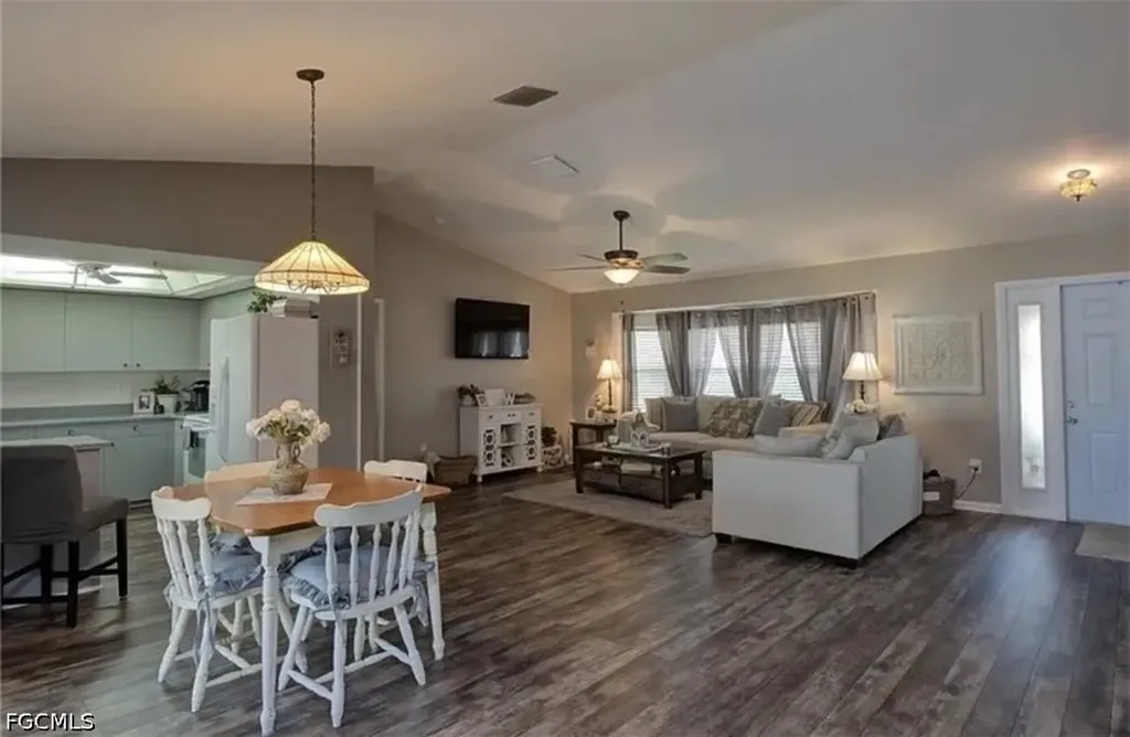 1320 SE 25th Lane Cape Coral FL 33904