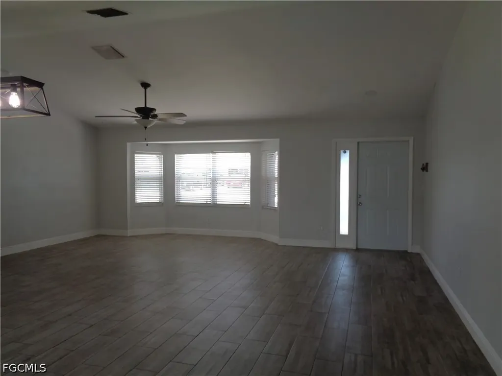 1320 SE 25th Lane Cape Coral FL 33904