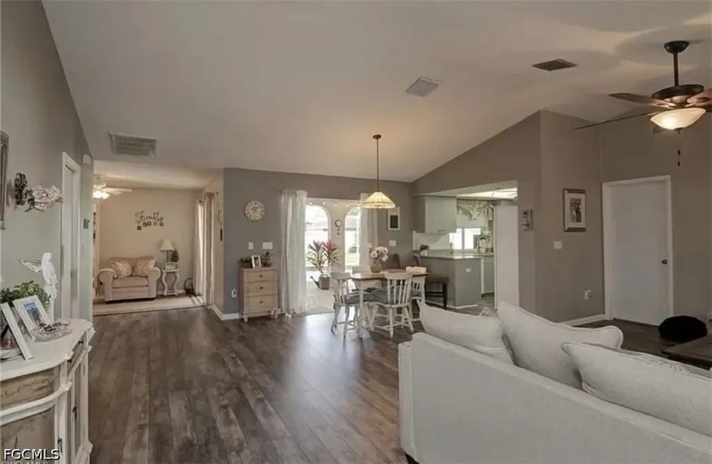 1320 SE 25th Lane Cape Coral FL 33904