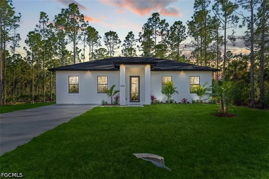 1805 W 10th Street Lehigh Acres FL 33972
