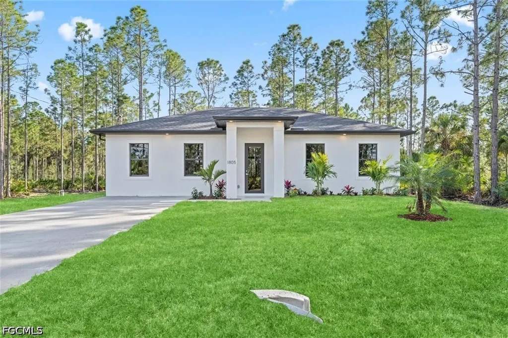 1805 W 10th Street Lehigh Acres FL 33972