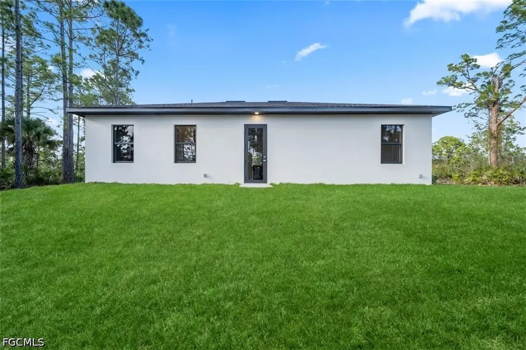 1805 W 10th Street Lehigh Acres FL 33972