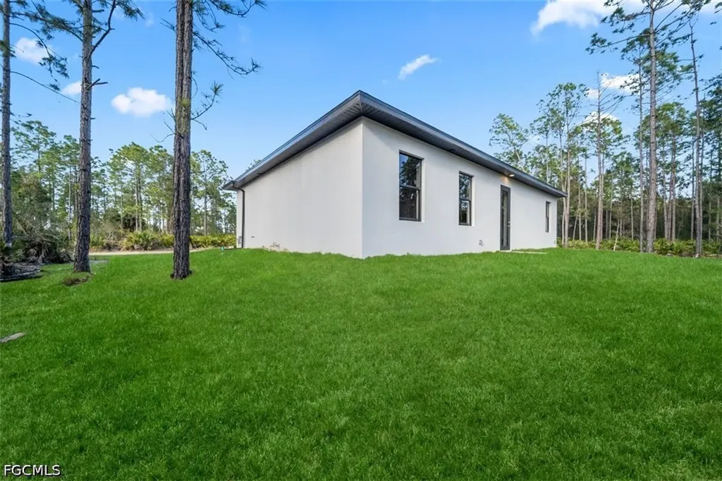 1805 W 10th Street Lehigh Acres FL 33972