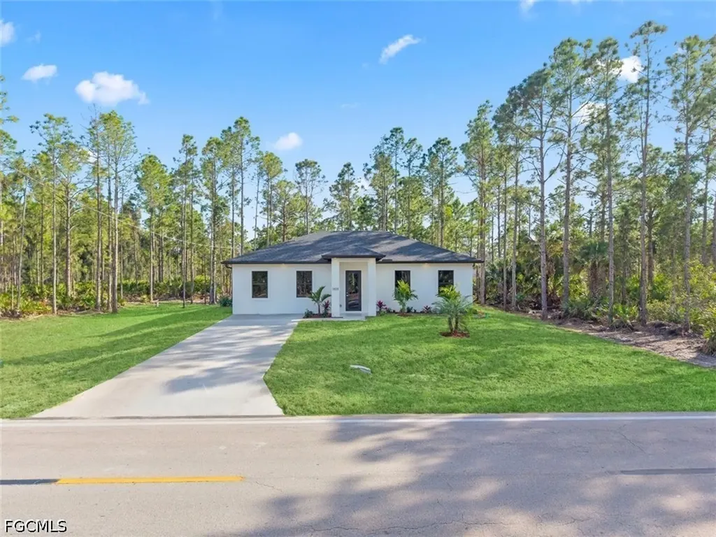 1805 W 10th Street Lehigh Acres FL 33972