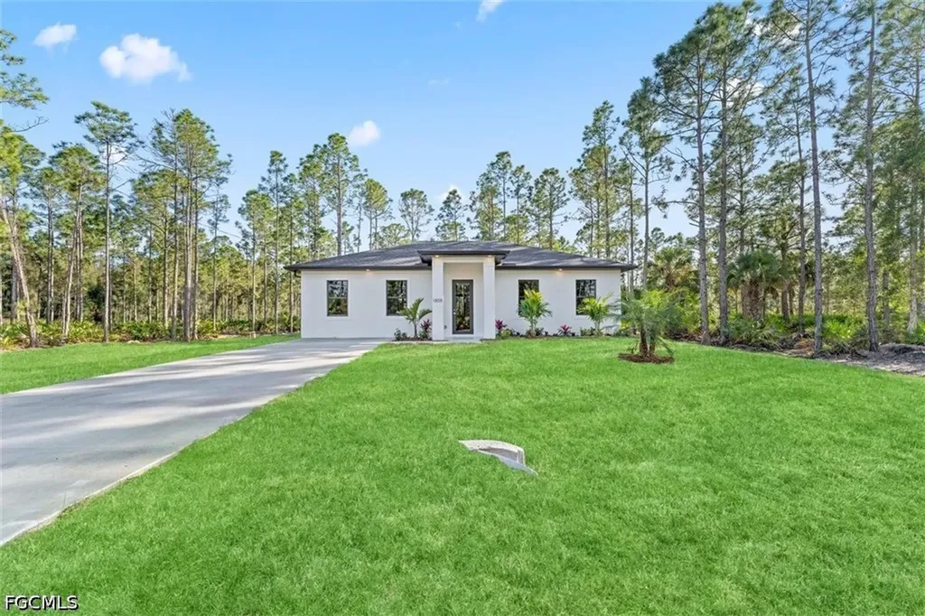 1805 W 10th Street Lehigh Acres FL 33972