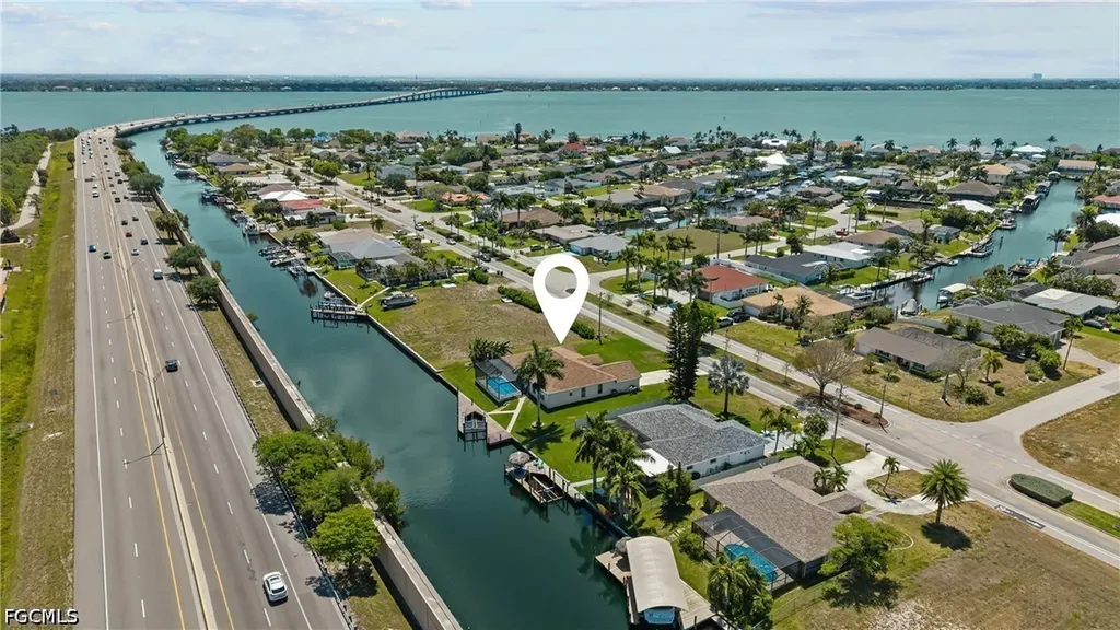 2429 Everest Parkway Cape Coral FL 33904