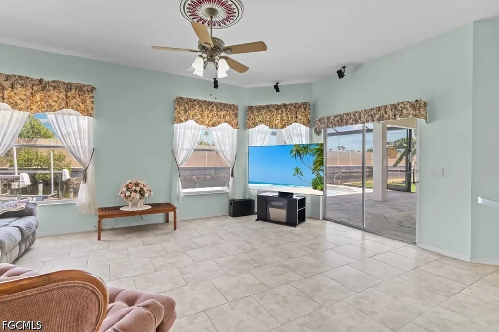 2429 Everest Parkway Cape Coral FL 33904