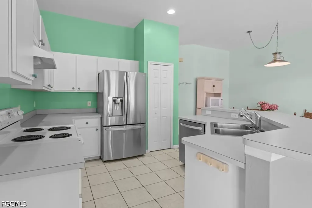 2429 Everest Parkway Cape Coral FL 33904