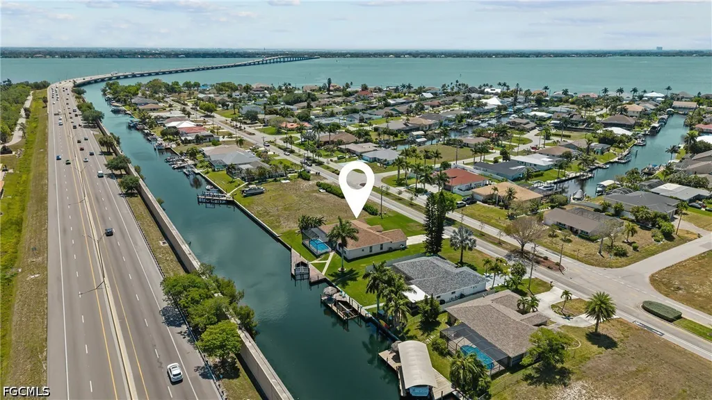 2429 Everest Parkway Cape Coral FL 33904