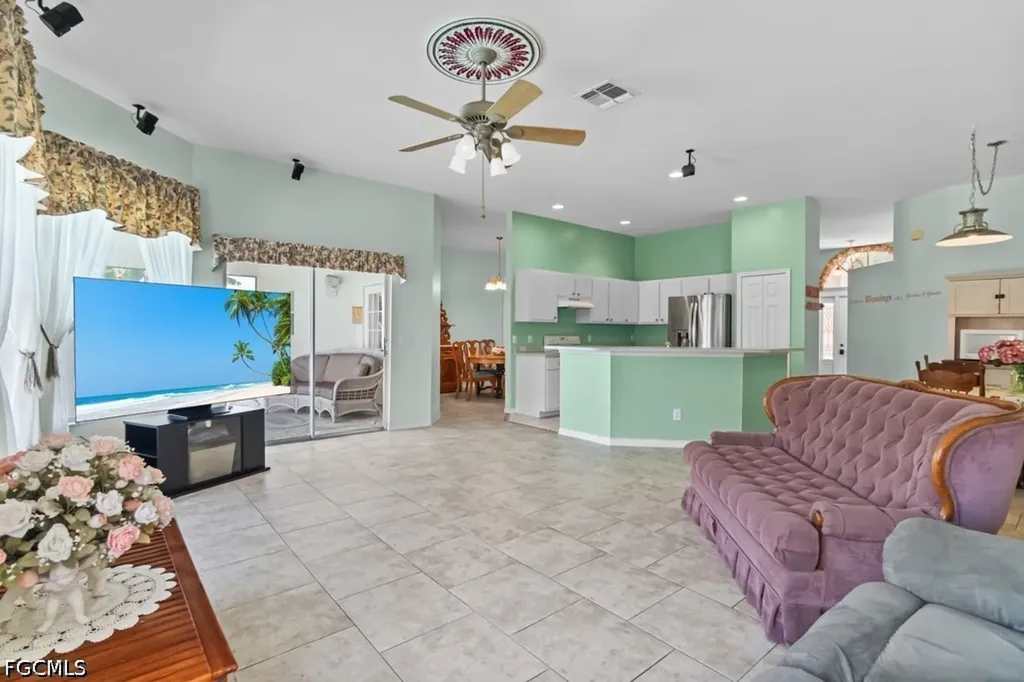 2429 Everest Parkway Cape Coral FL 33904