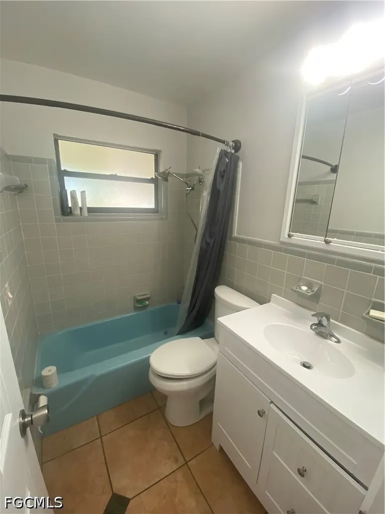 2143 W Tobago Circle Fort Myers FL 33905