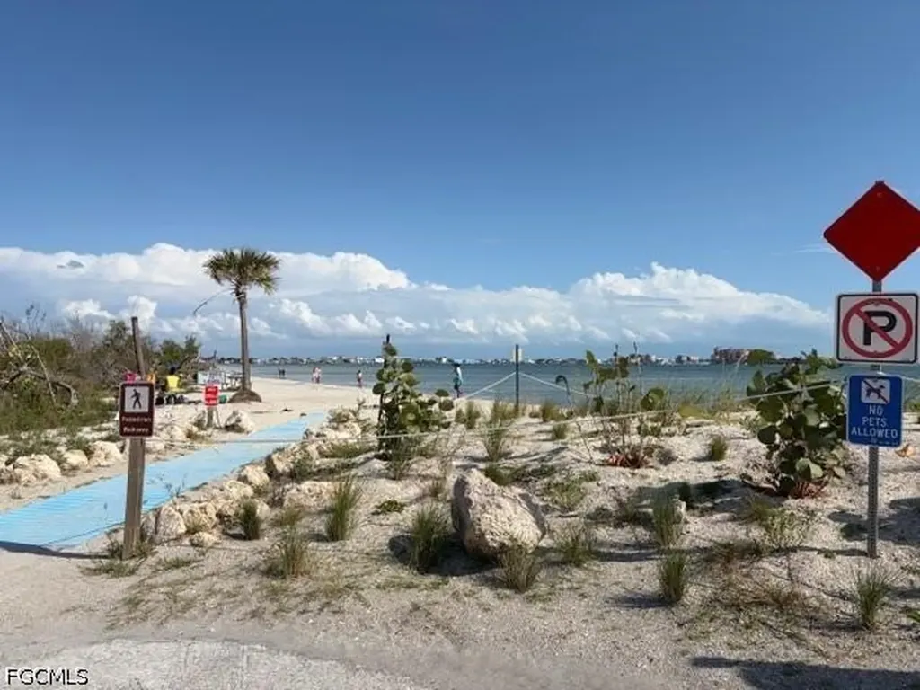 20021 Sanibel View Circle Fort Myers FL 33908