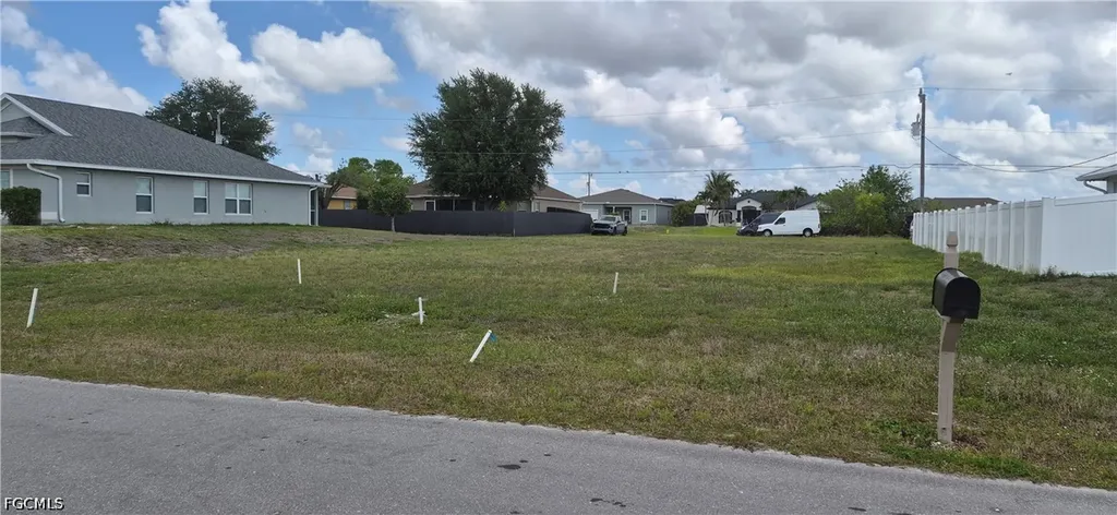 109 NE 11th Terrace Cape Coral FL 33909
