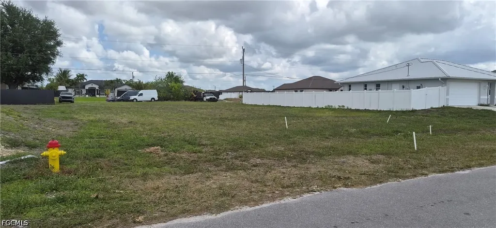 109 NE 11th Terrace Cape Coral FL 33909