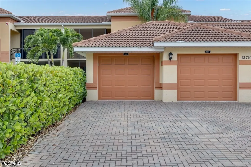 13710 Julias Way Fort Myers FL 33919