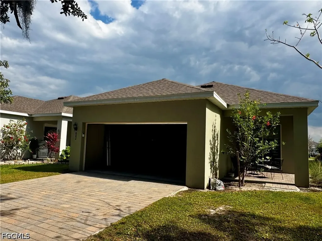 882 Friendship Circle Labelle FL 33935