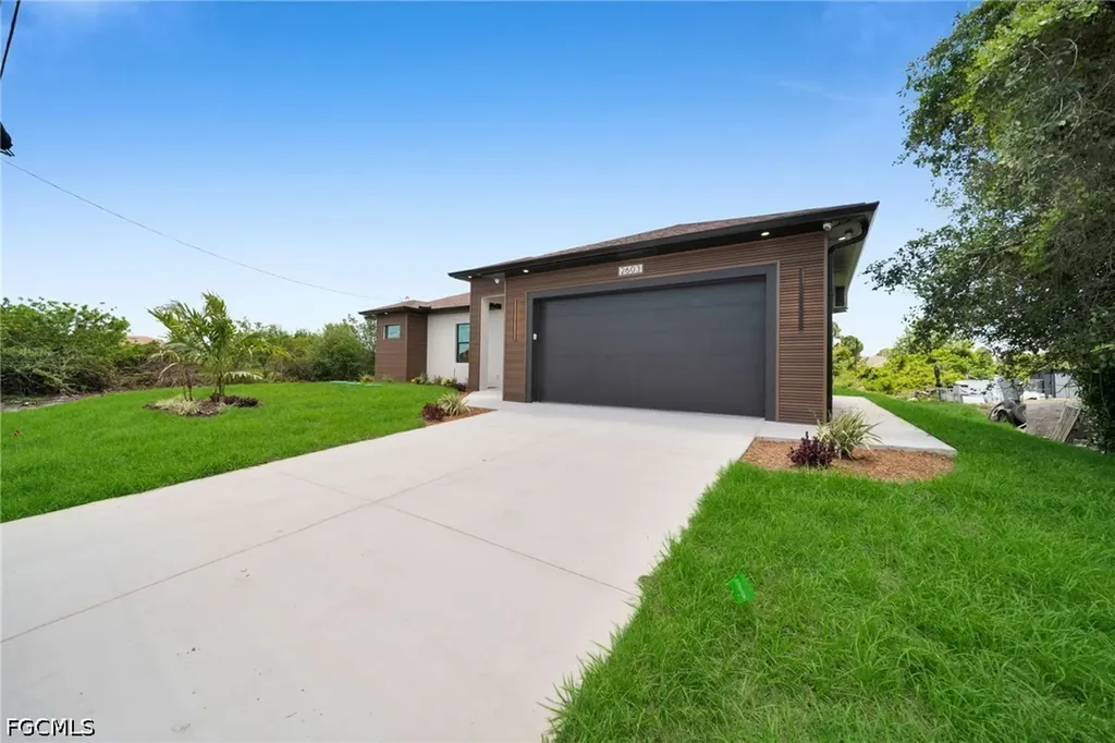 2603 15th Street SW Lehigh Acres FL 33976