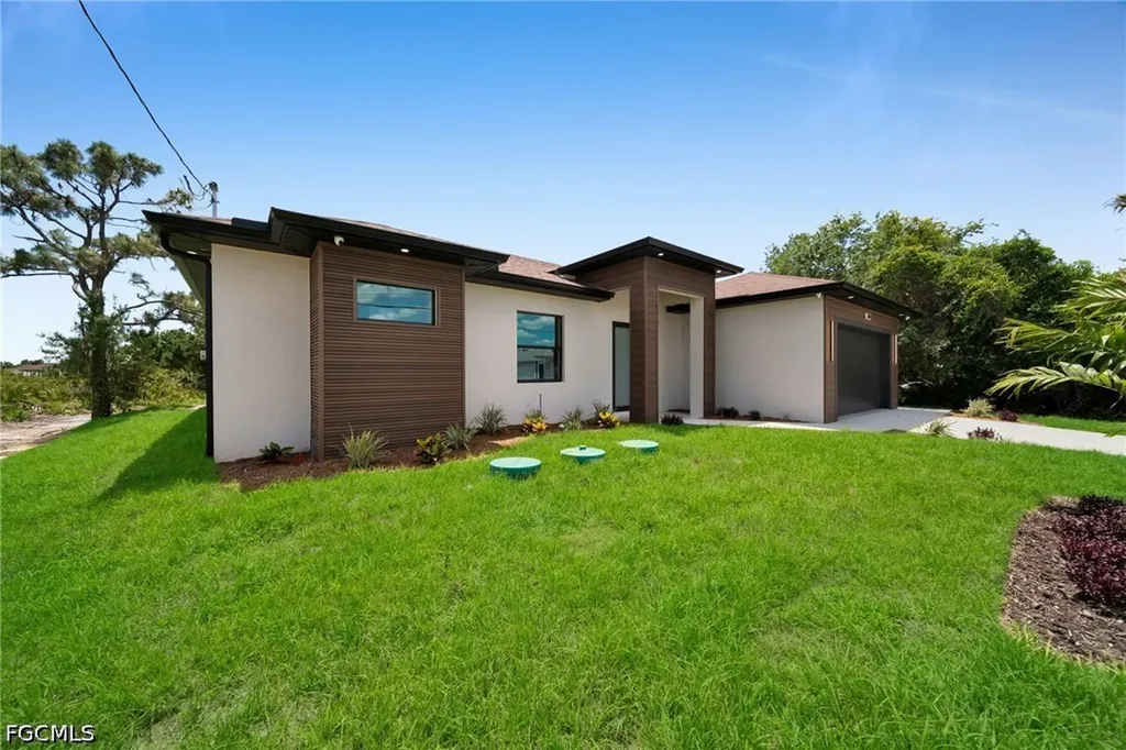 2603 15th Street SW Lehigh Acres FL 33976