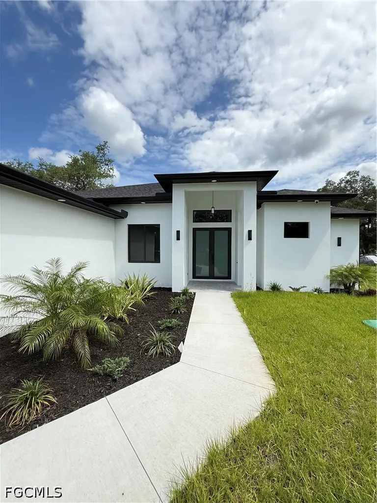 3663 28th Avenue SE Naples FL 34117