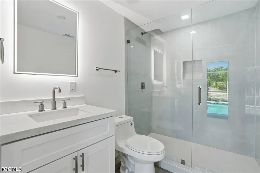 1040 Kings Crown Drive Sanibel FL 33957