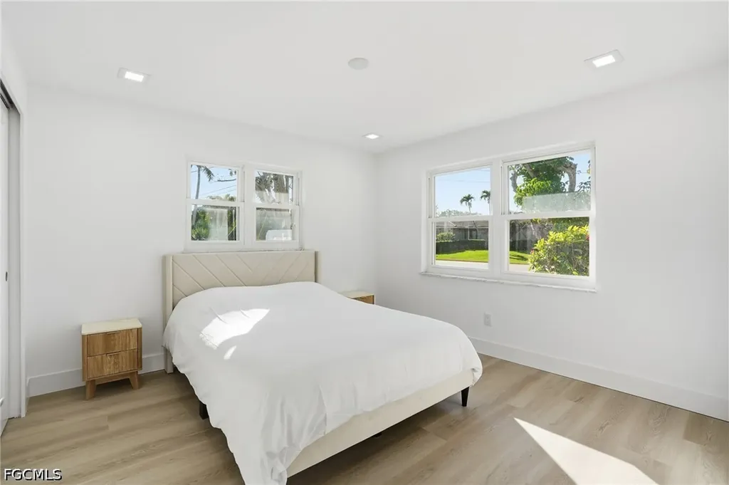 1040 Kings Crown Drive Sanibel FL 33957