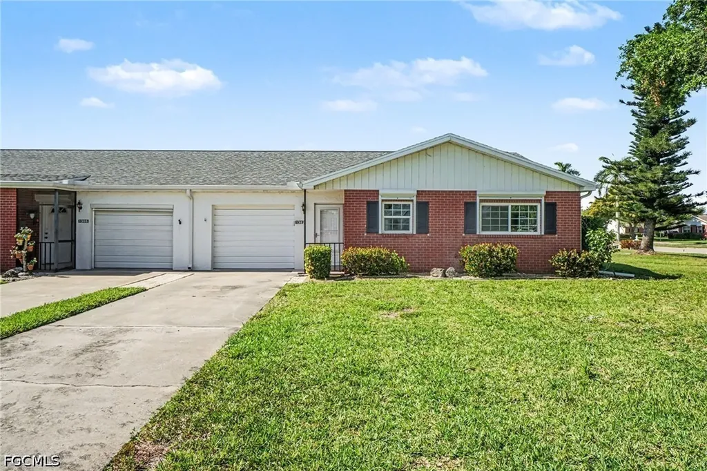 1382 Myerlee Country Club Boulevard Fort Myers FL 33919