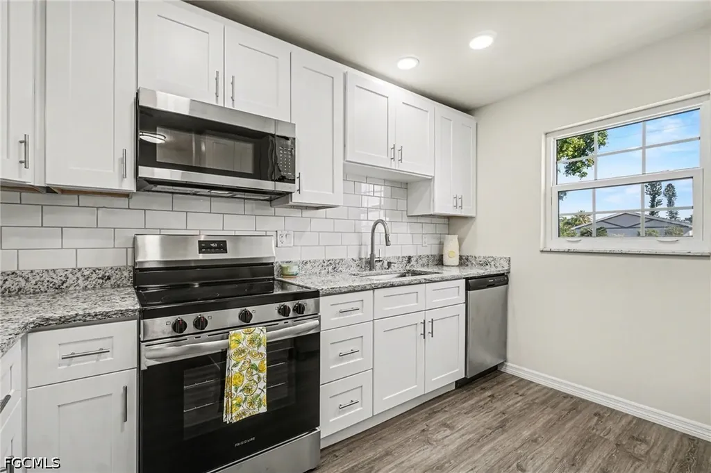 1382 Myerlee Country Club Boulevard Fort Myers FL 33919