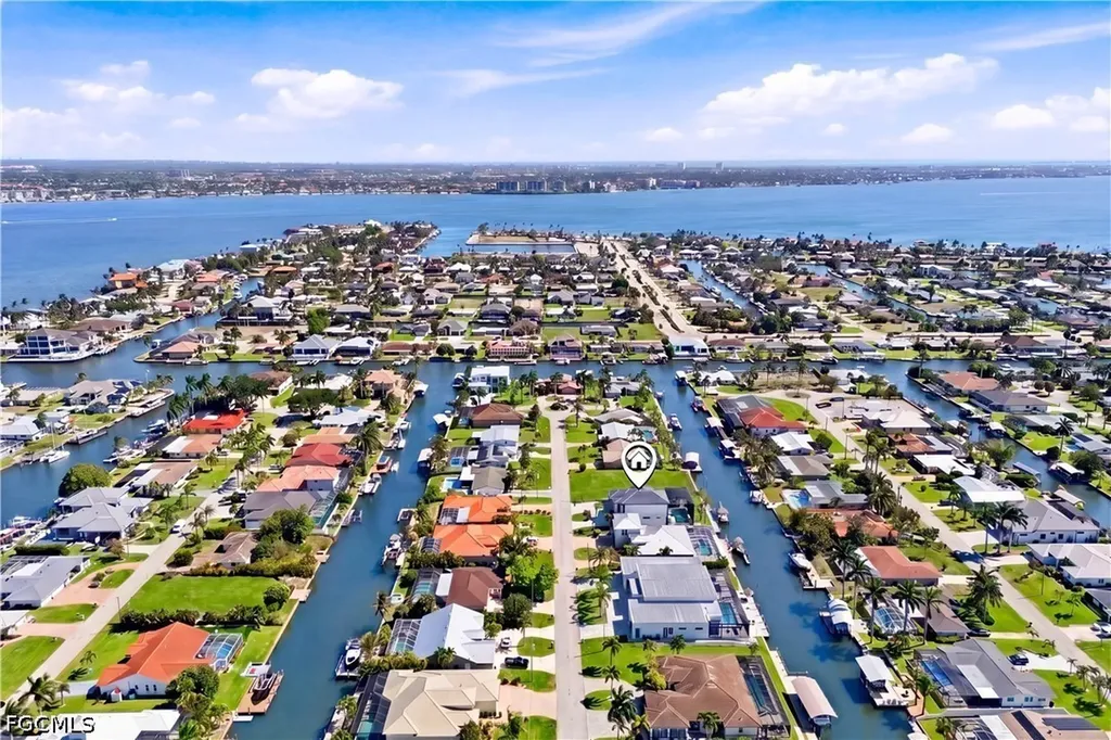 5332 Mayfair Court Cape Coral FL 33904