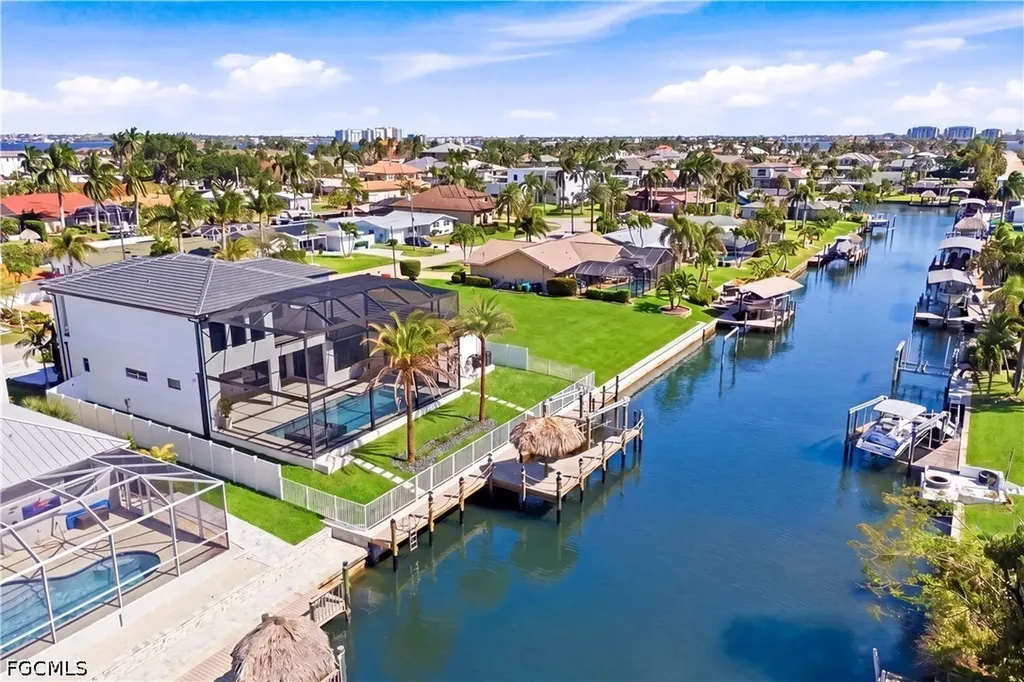5332 Mayfair Court Cape Coral FL 33904