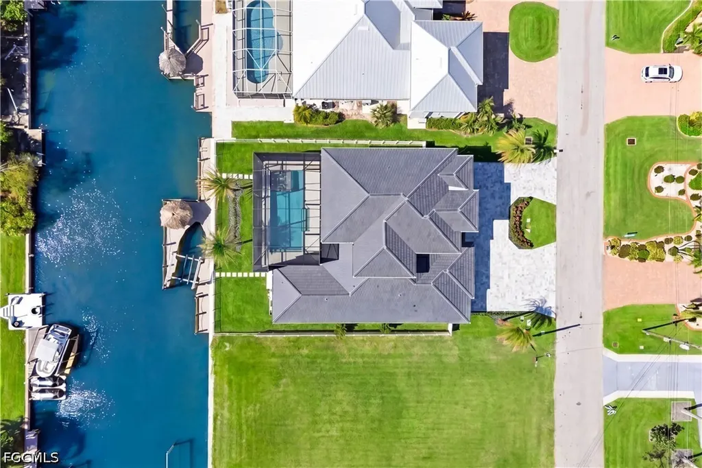 5332 Mayfair Court Cape Coral FL 33904