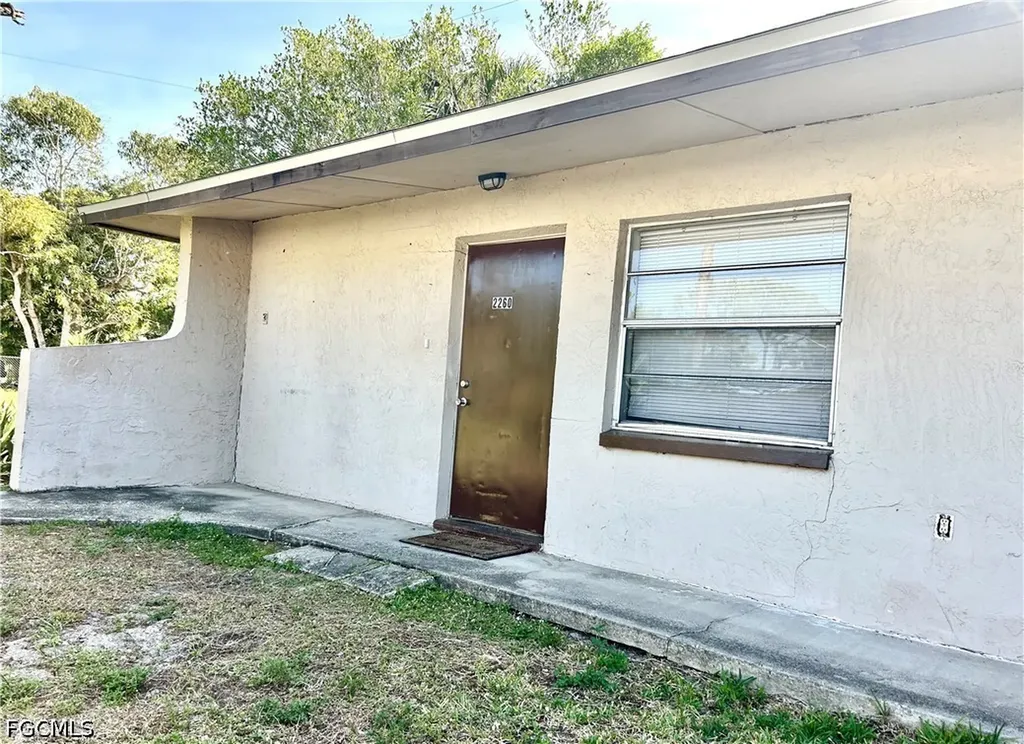 2262 Stella Street Fort Myers FL 33901