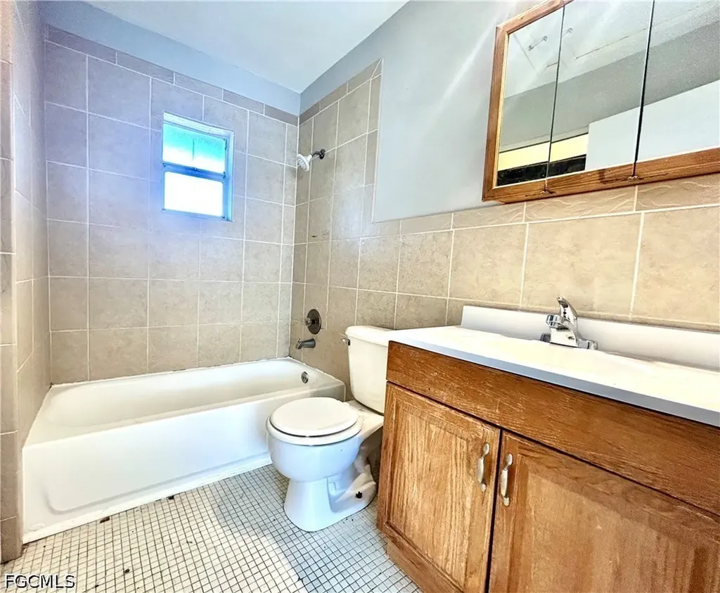 2262 Stella Street Fort Myers FL 33901