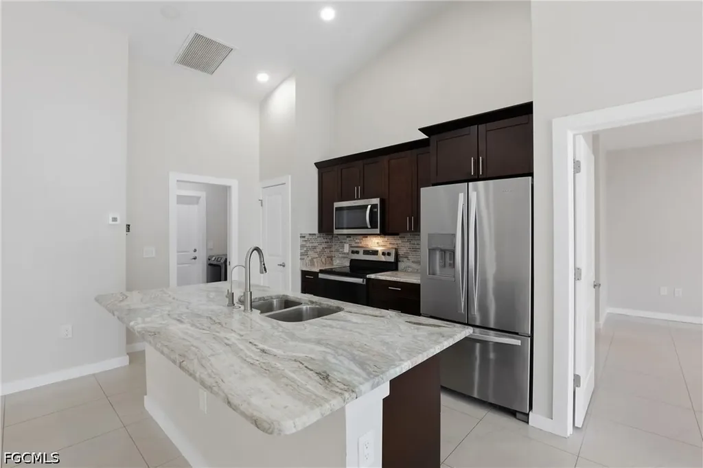 2713 SW Embers Terrace Cape Coral FL 33991