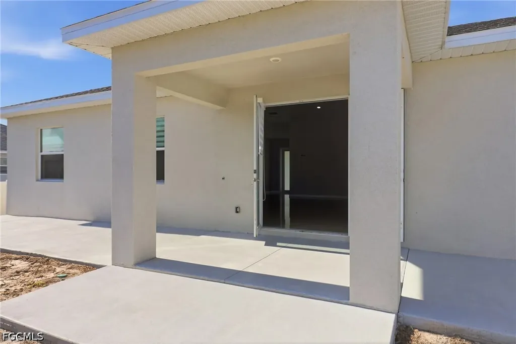 2713 SW Embers Terrace Cape Coral FL 33991