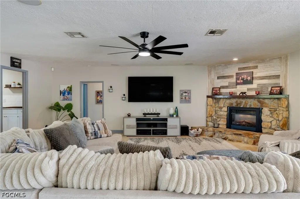3440 Trail Dairy Circle North Fort Myers FL 33917