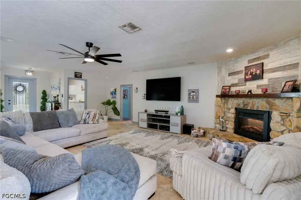 3440 Trail Dairy Circle North Fort Myers FL 33917