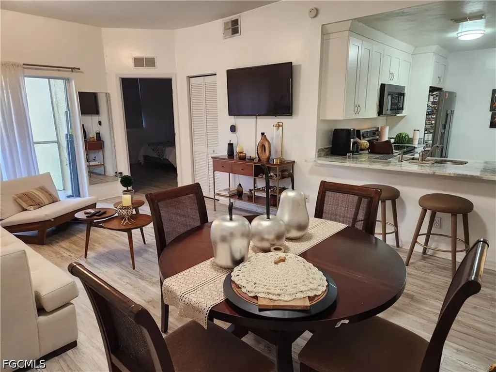 4293 Bellasol Circle Fort Myers FL 33916