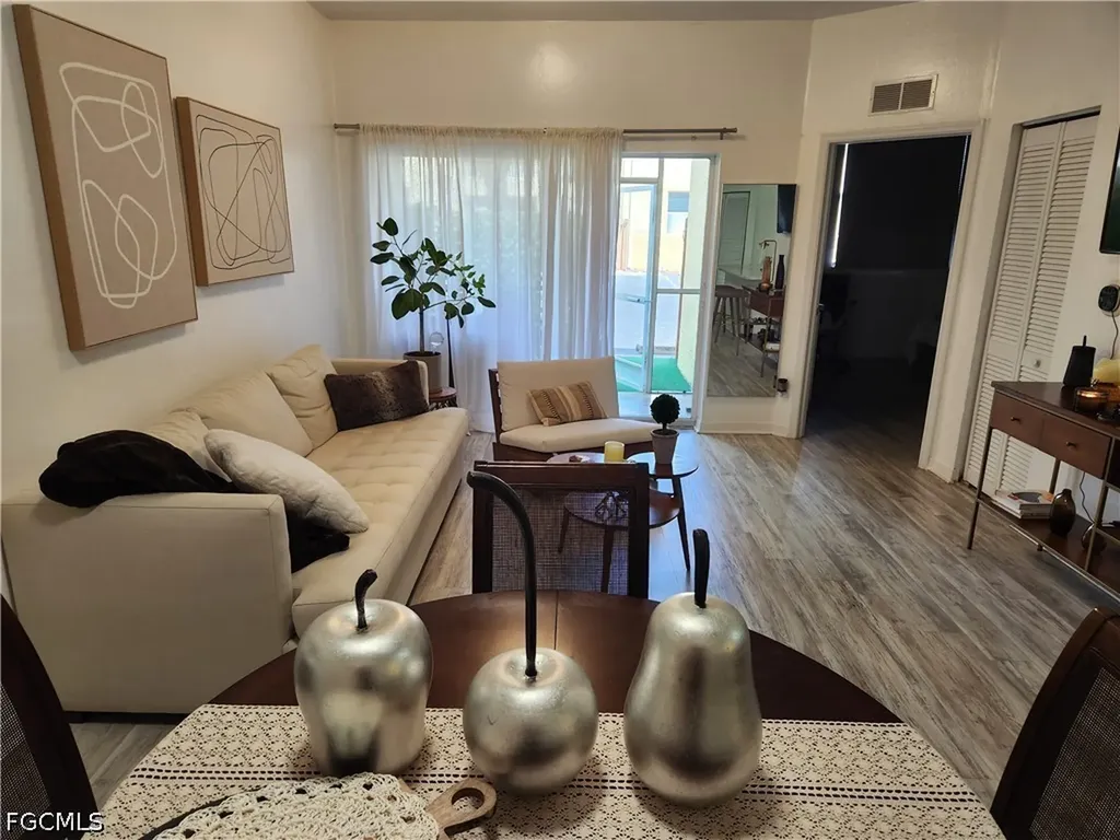 4293 Bellasol Circle Fort Myers FL 33916