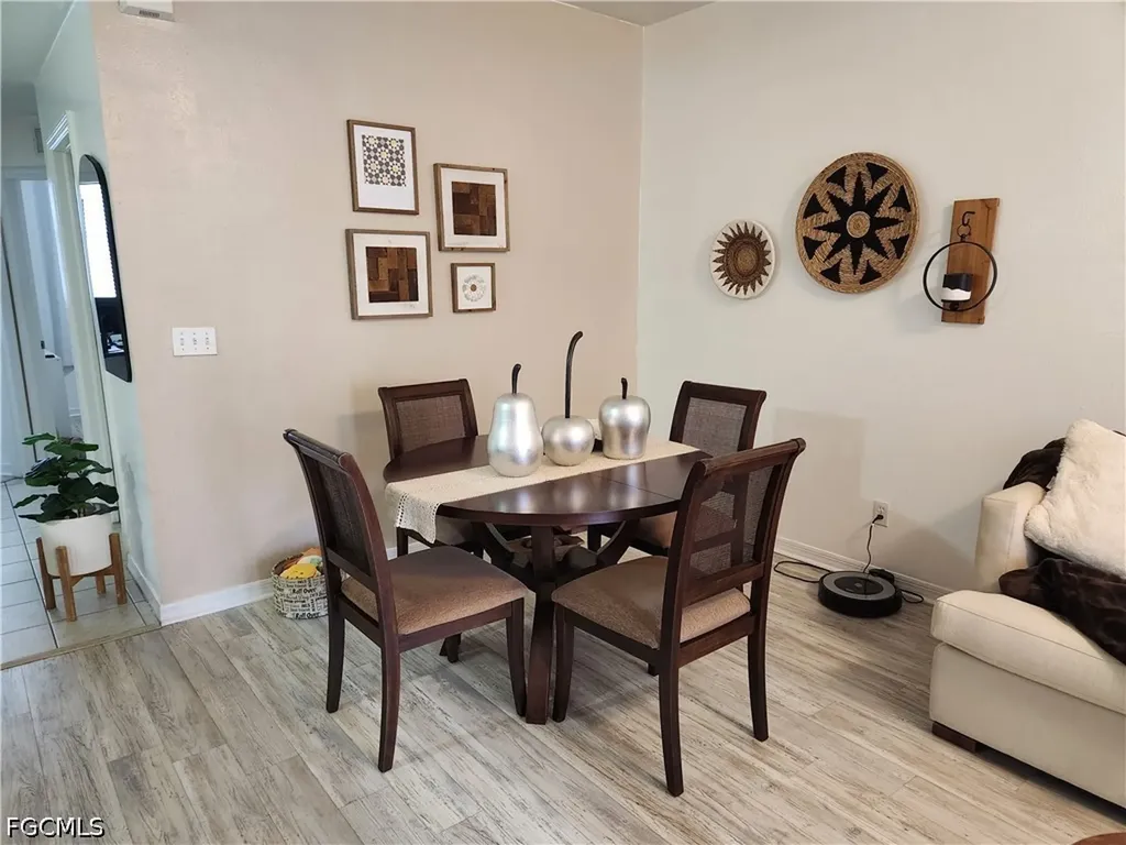 4293 Bellasol Circle Fort Myers FL 33916