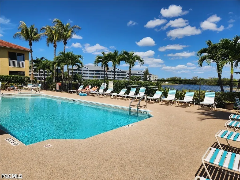 4293 Bellasol Circle Fort Myers FL 33916