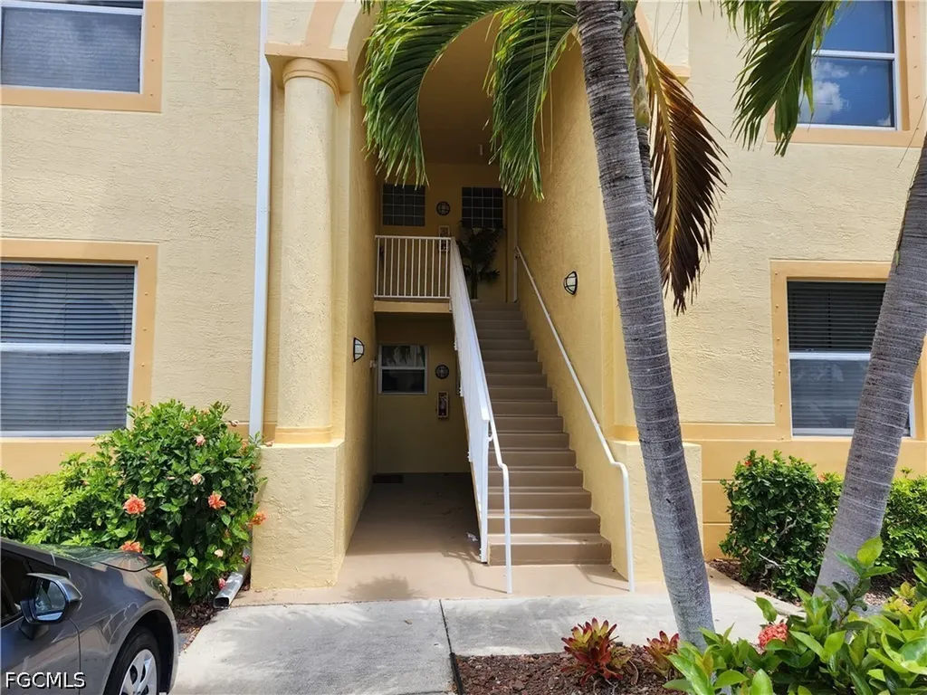 4293 Bellasol Circle Fort Myers FL 33916