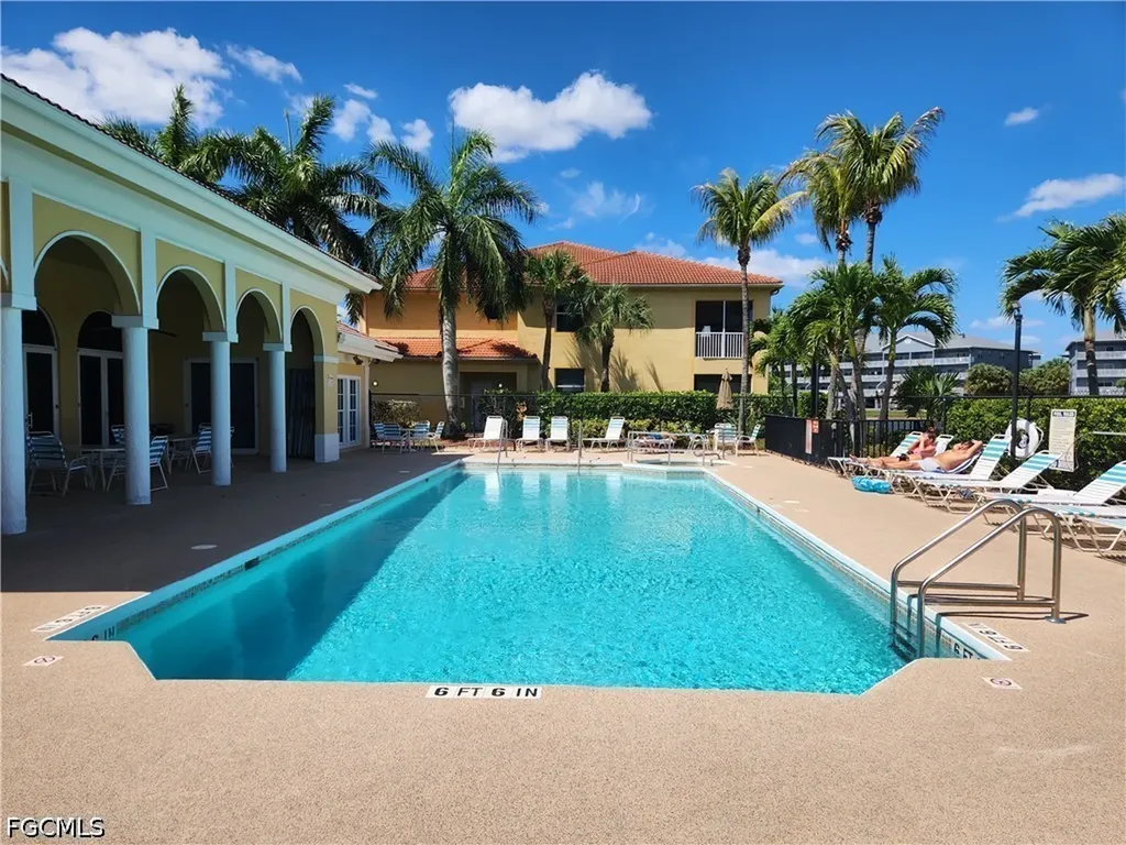 4293 Bellasol Circle Fort Myers FL 33916