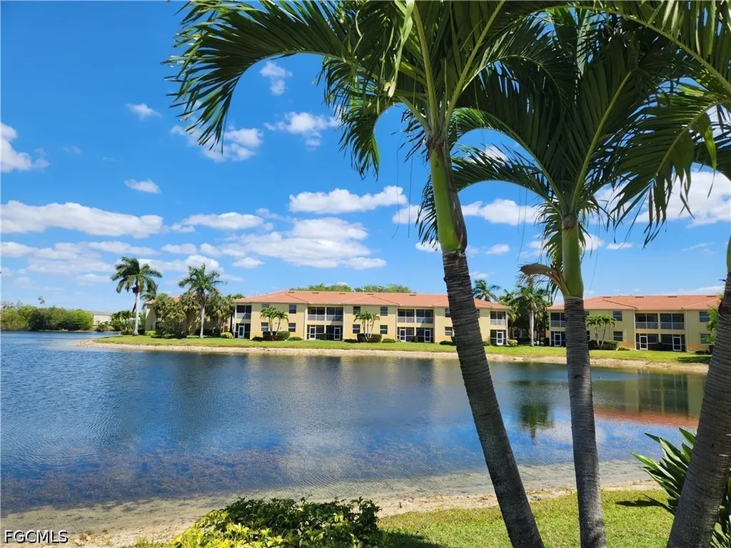 4293 Bellasol Circle Fort Myers FL 33916