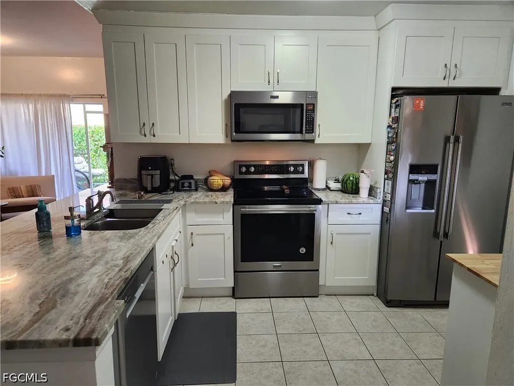 4293 Bellasol Circle Fort Myers FL 33916