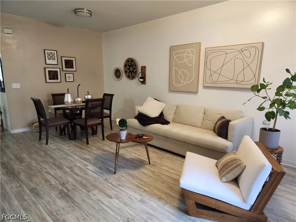4293 Bellasol Circle Fort Myers FL 33916