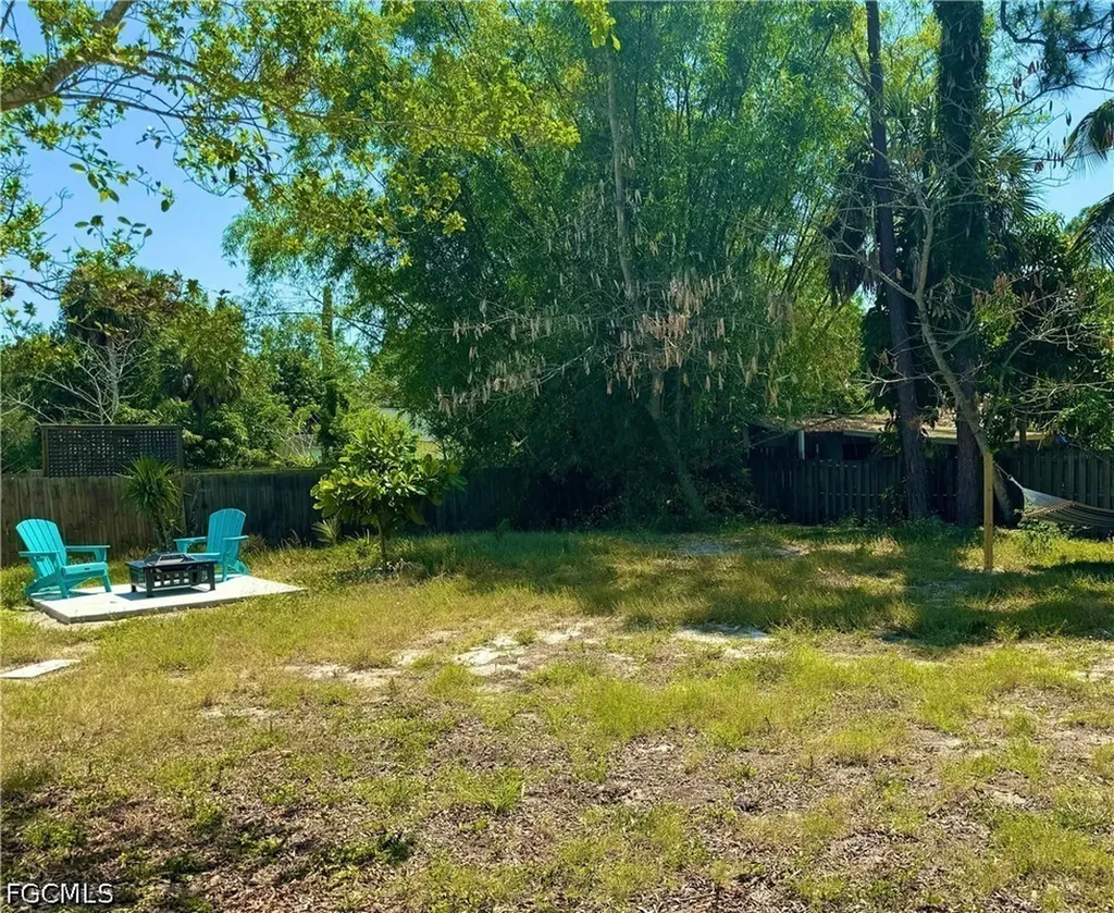 27900-902 Vermont Street Bonita Springs FL 34135