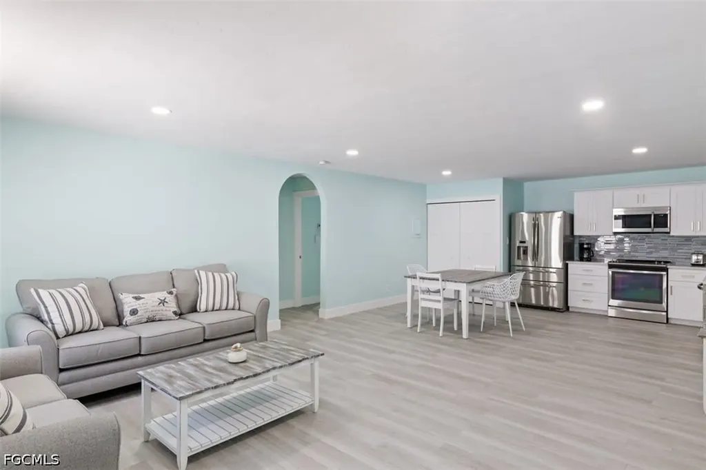 27900-902 Vermont Street Bonita Springs FL 34135