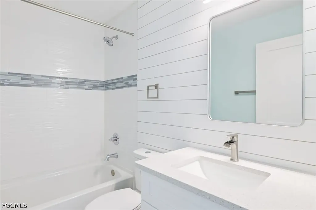 27900-902 Vermont Street Bonita Springs FL 34135