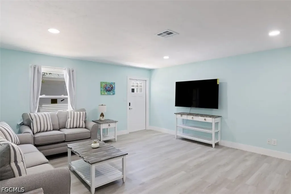 27900-902 Vermont Street Bonita Springs FL 34135