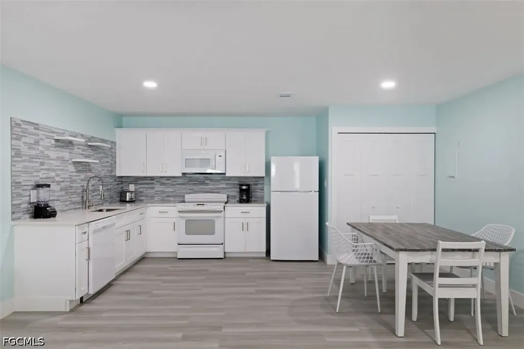 27900-902 Vermont Street Bonita Springs FL 34135
